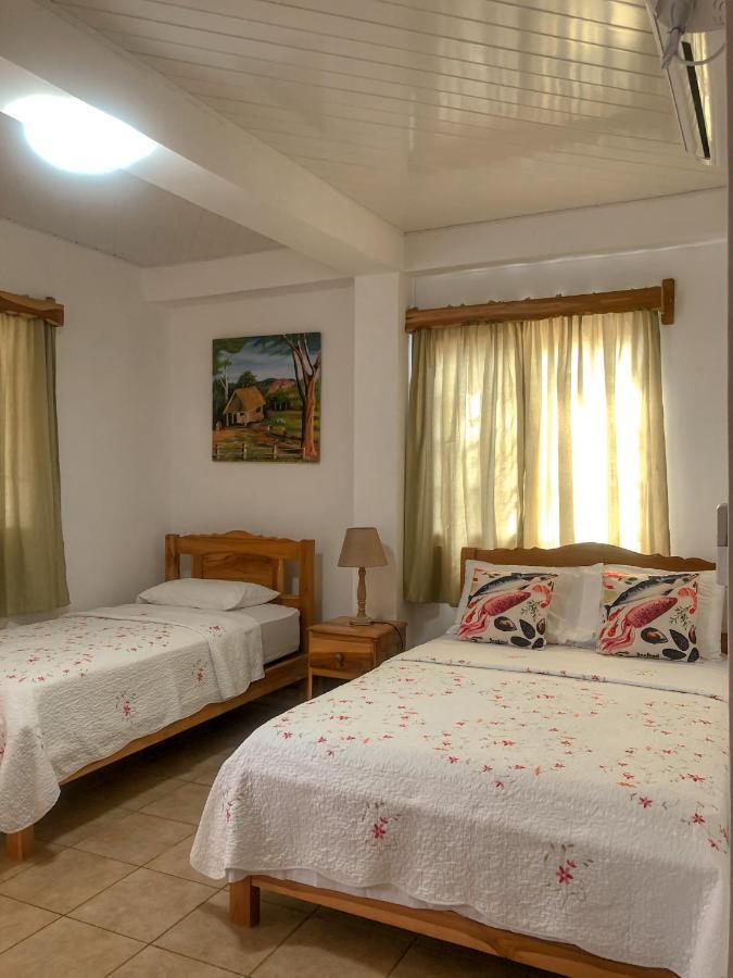 Hostal Familiar Rolo Santa Catalina Esterno foto